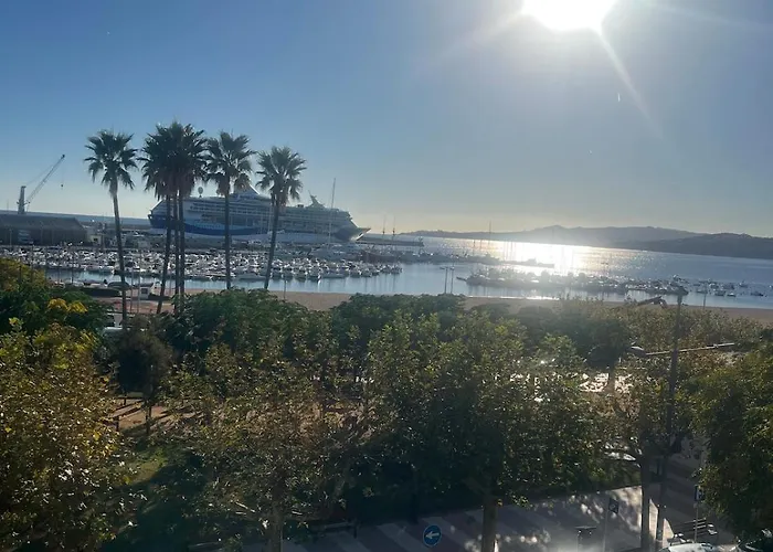 Bell Port Apartment *